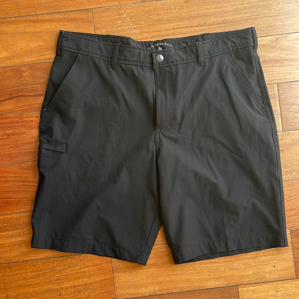 G. H. Bass & Co Men's. Stretch Waistband Quick Dry Shorts